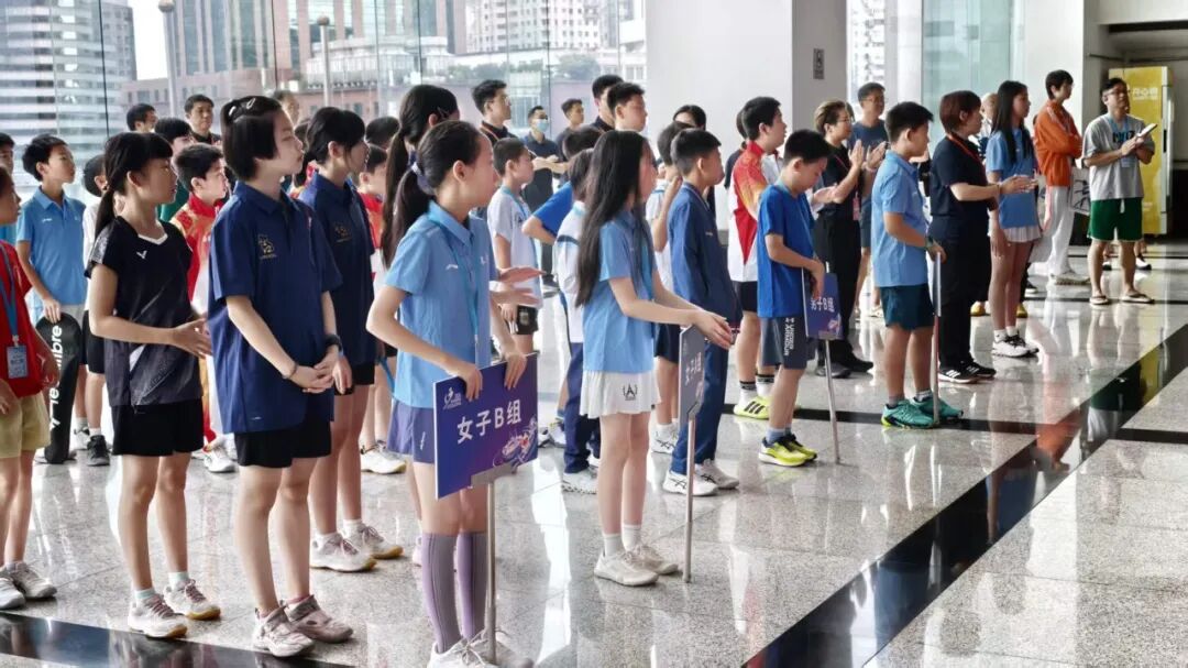 开幕式选手列队